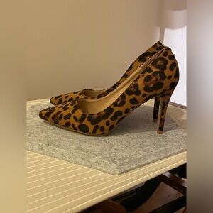 “The Wild” fashion heels